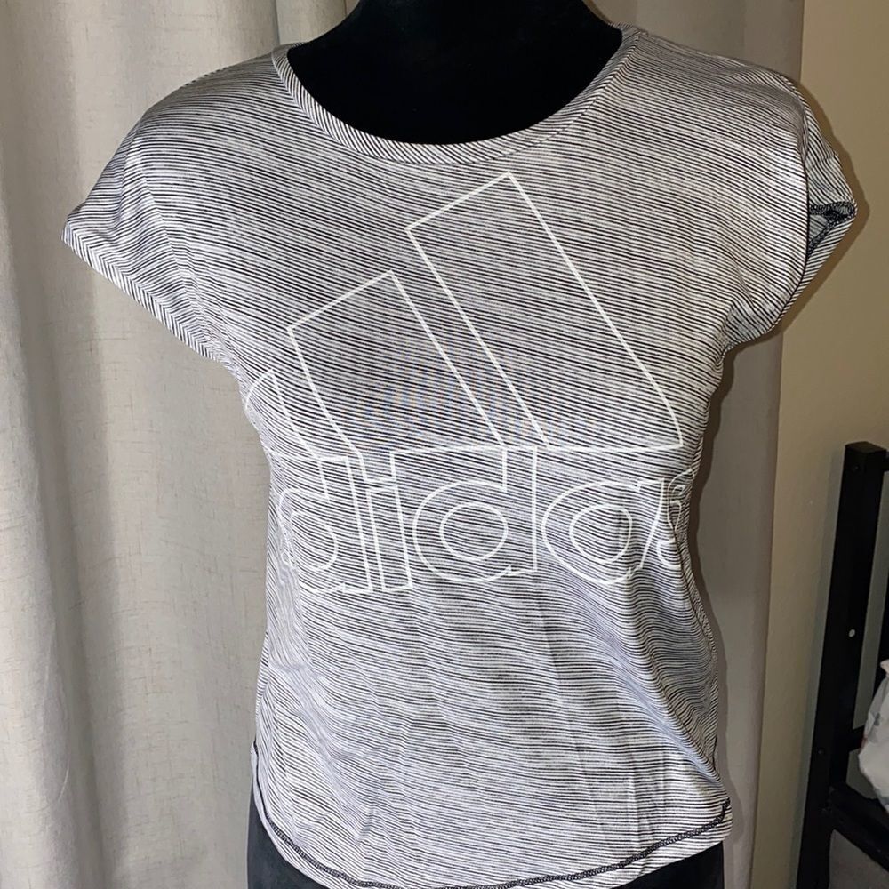#105 Adidas crop top